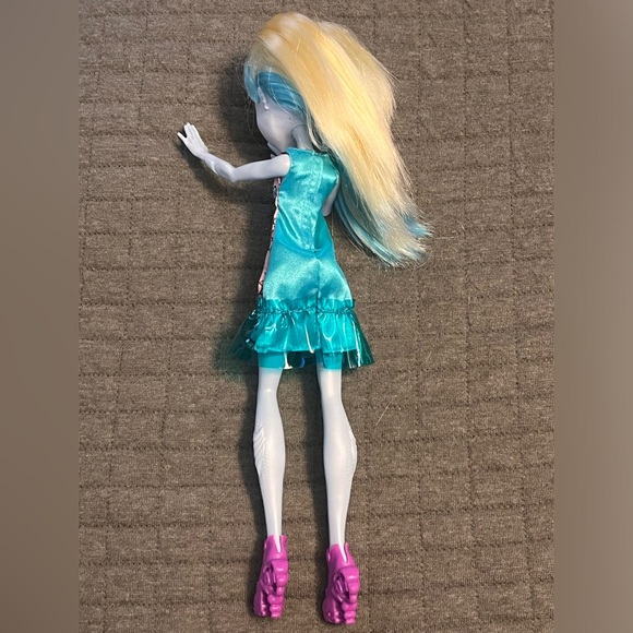 Monster High Doll Lagoona - Picture 3 of 4